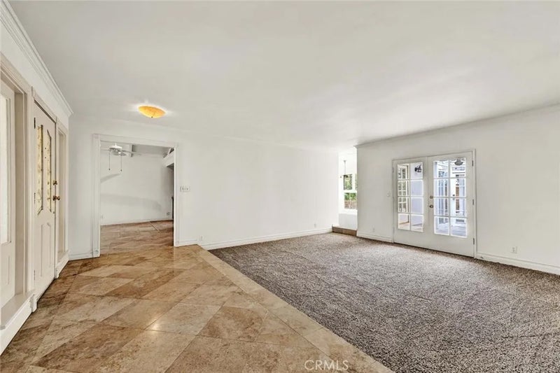 18922 Gregory Lane