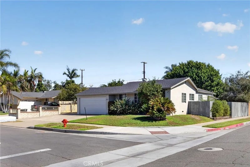 285 S Thomas