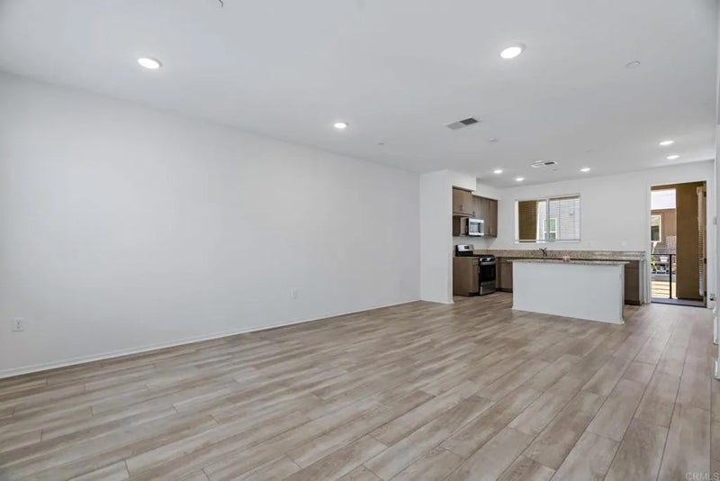5280 Beachfront Cove 241