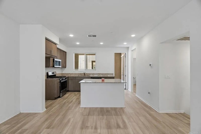 5280 Beachfront Cove 241