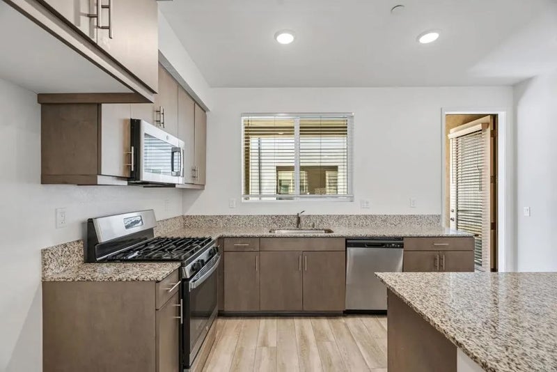 5280 Beachfront Cove 241