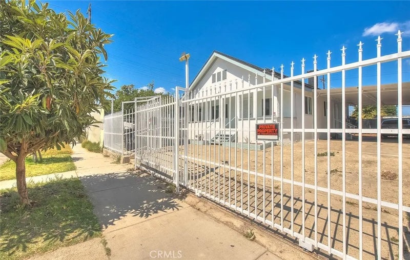 5506 Holmes Avenue