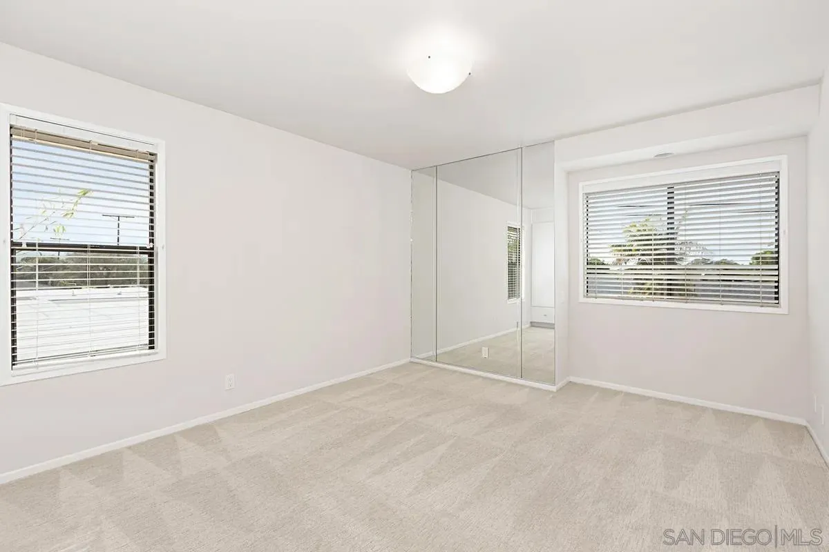 La Jolla, California 92037, United States, 5 Bedrooms Bedrooms, ,4 BathroomsBathrooms,Residential,Active,243624