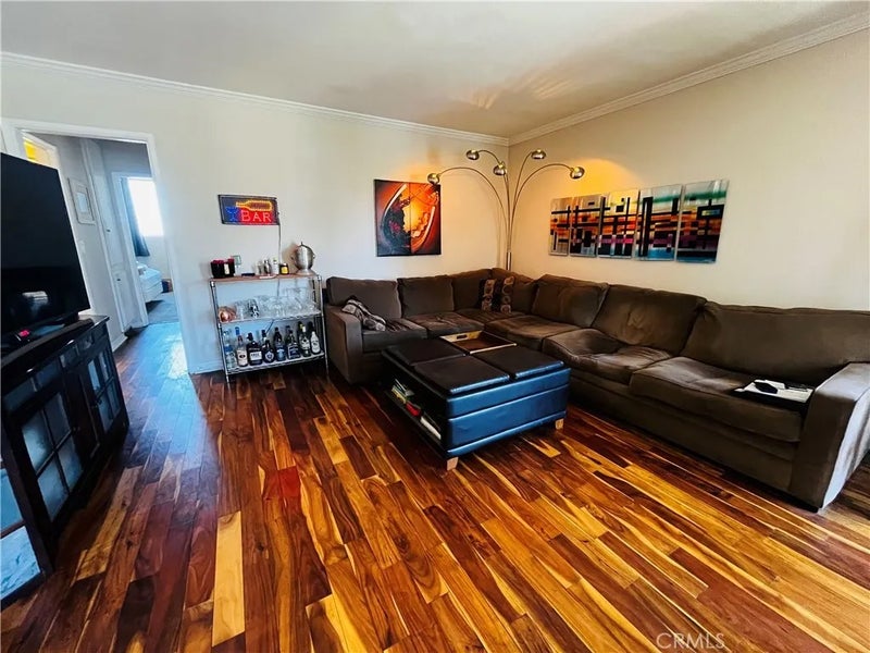 230 Linden Avenue 504