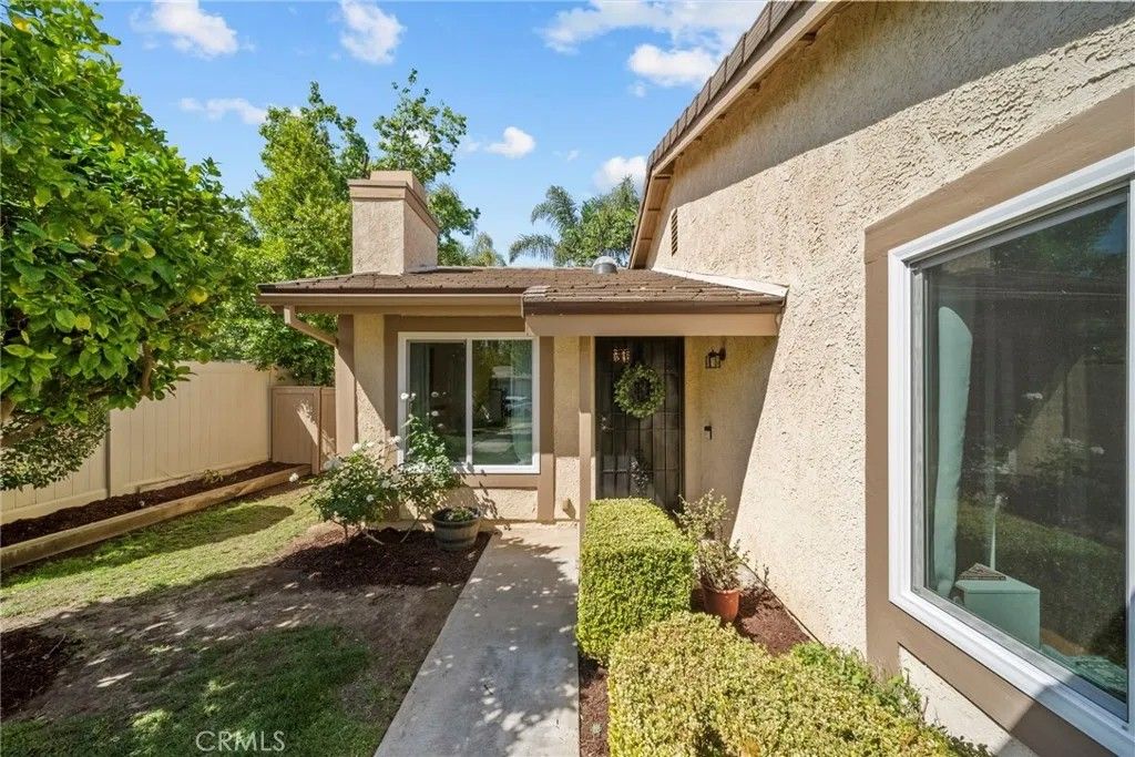 Photo of 25791 Covala Court, Valencia, CA 91355 (MLS # SR26097044)