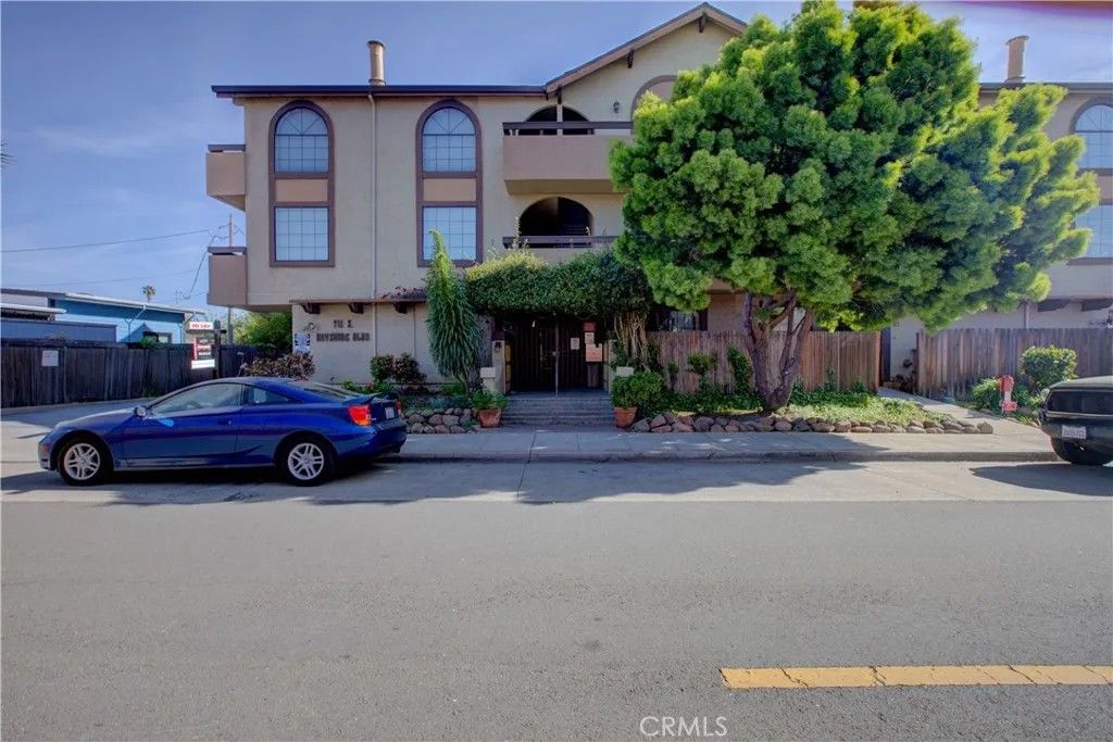 Photo of 711 S Bayshore Boulevard #10, San Mateo, CA 94401 (MLS # MC26070994)