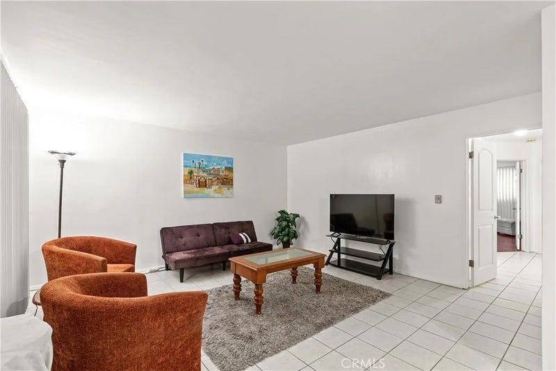 444 Obispo Avenue 3