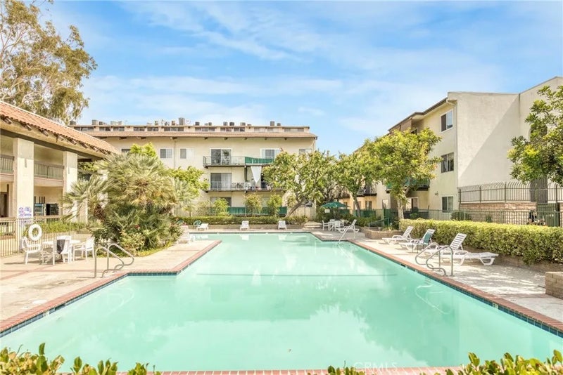 5460 White Oak Avenue F105