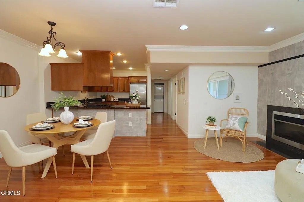 Photo of 3855 Ingraham Street #204, Los Angeles, CA 90005 (MLS # P1-25606)