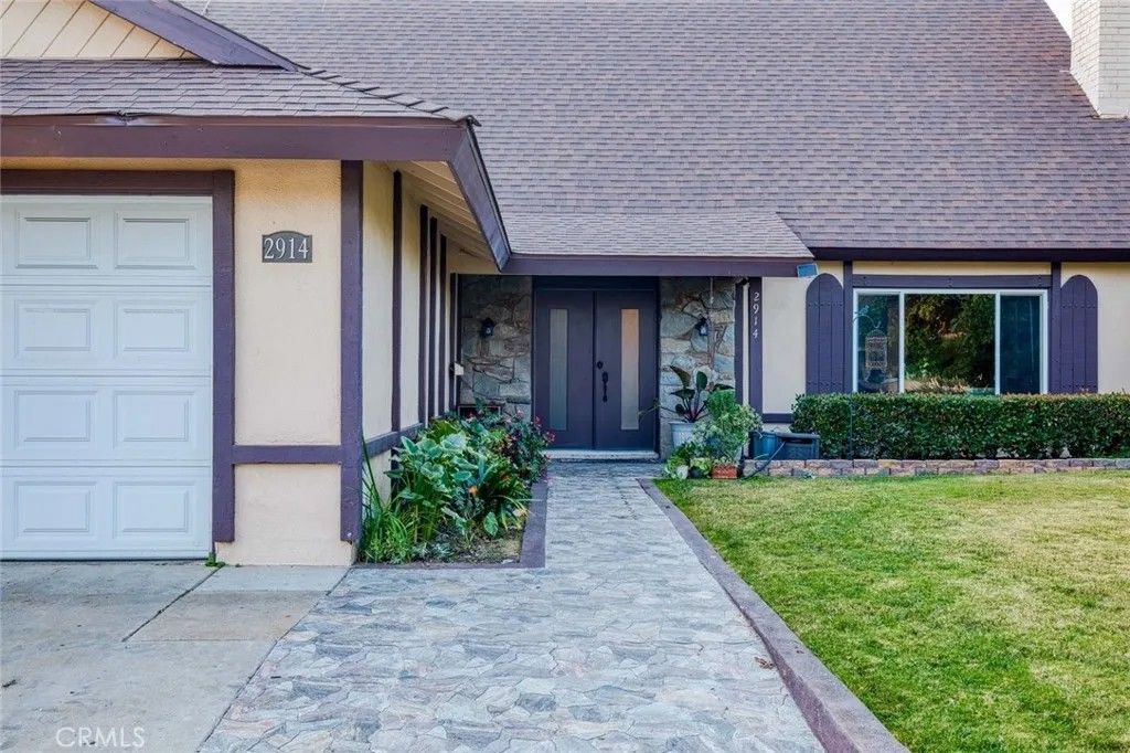 Photo of 2914 S Rene Dr, Santa Ana, CA 92704 (MLS # OC25276964)