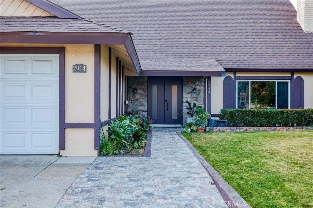 Photo of 2914 S Rene Dr, Santa Ana, CA 92704 (MLS # OC25276964)