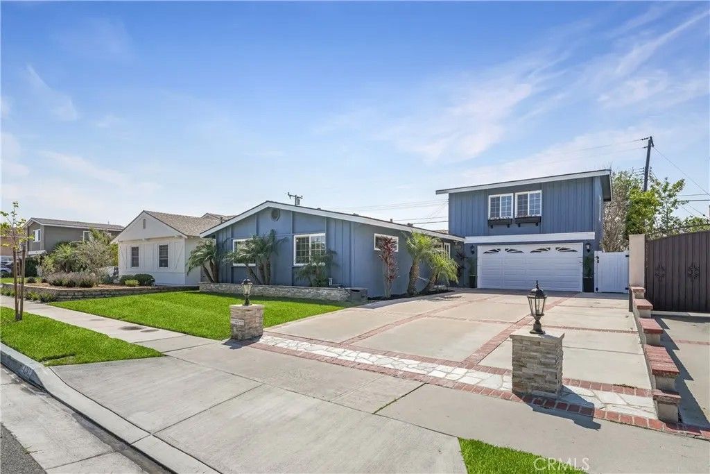 Photo of 8242 Bryant Drive, Huntington Beach, CA 92647 (MLS # OC26063035)