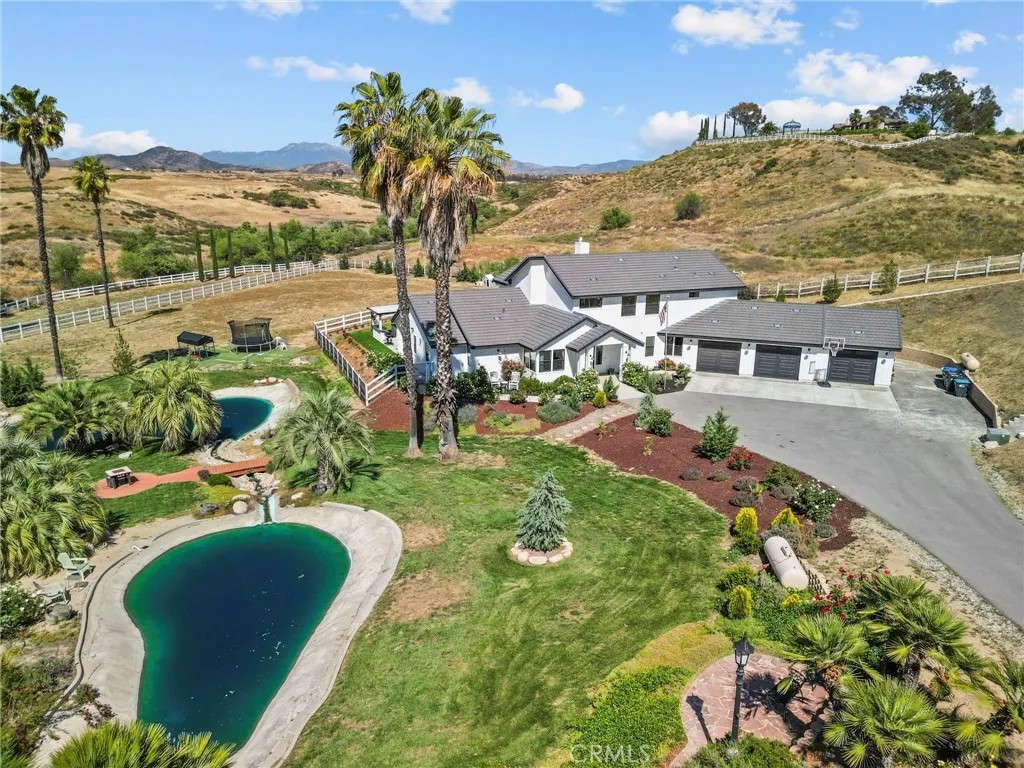 39580 Avenida Arizona