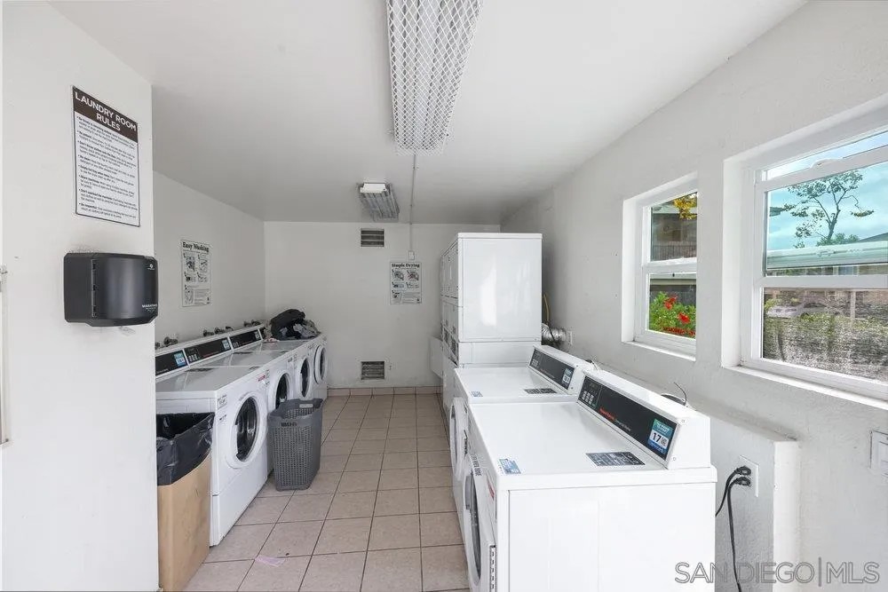 3575 Grove St 141 141