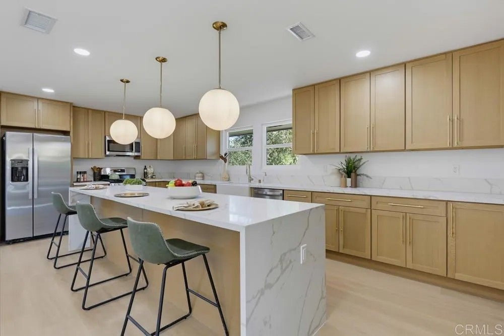 930 Miramar Drive