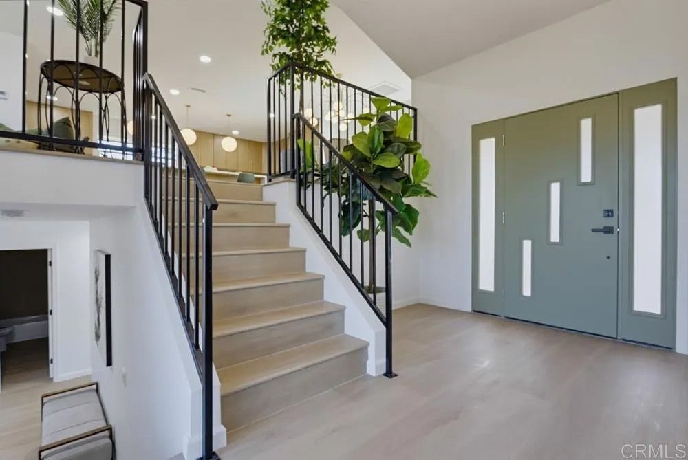 930 Miramar Drive
