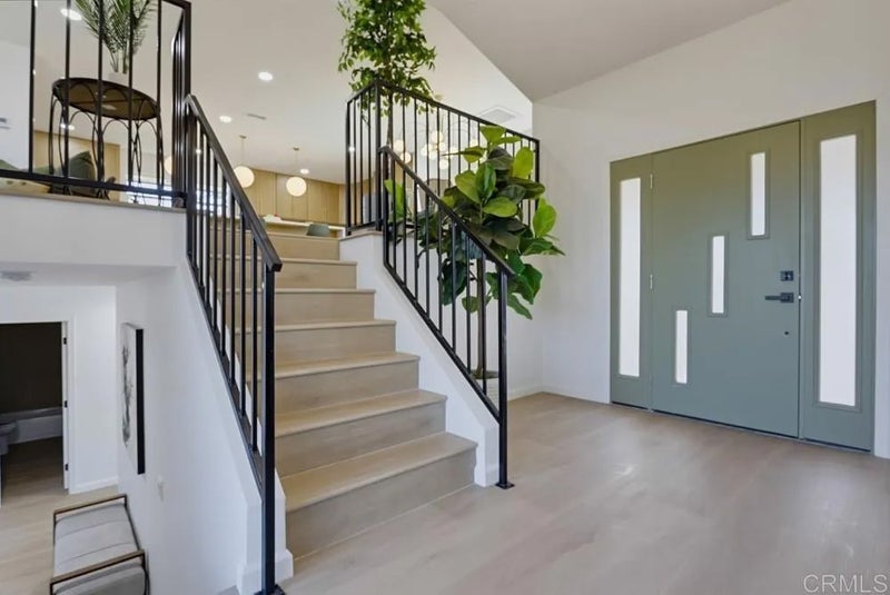 930 Miramar Drive