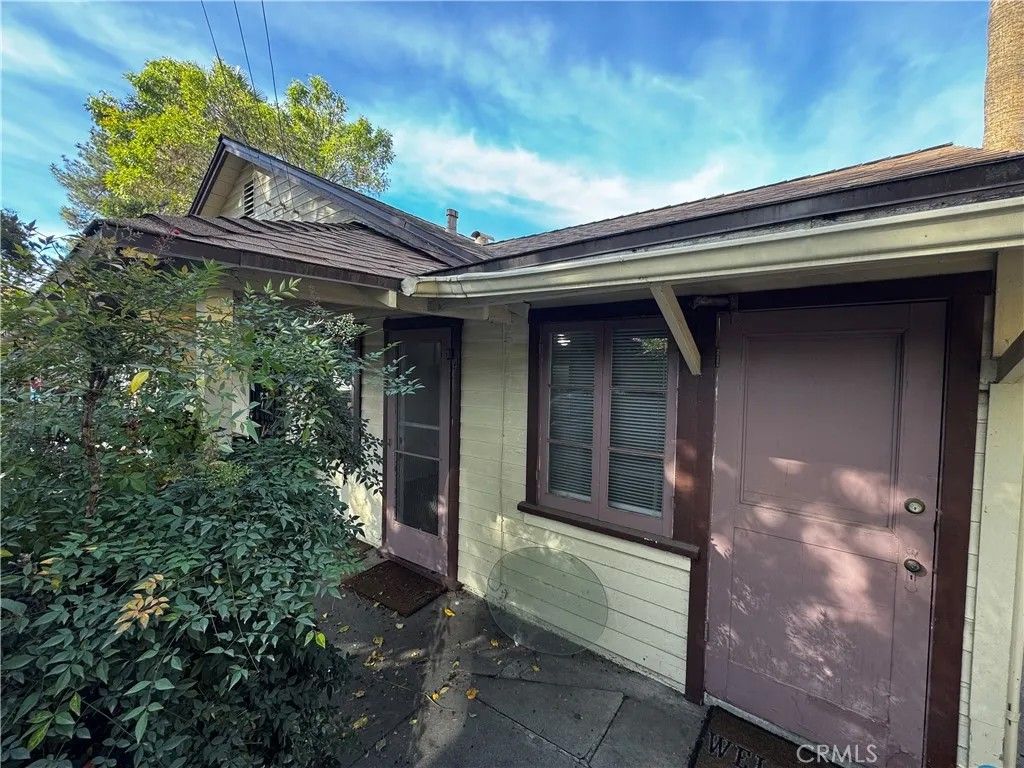 Photo of 2726 5th Street #4, Riverside, CA 92507 (MLS # SW26014771)