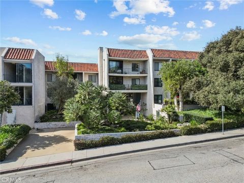 Photo of 1401 Valley View #334, Glendale, CA 91202 (MLS # BB26041218)