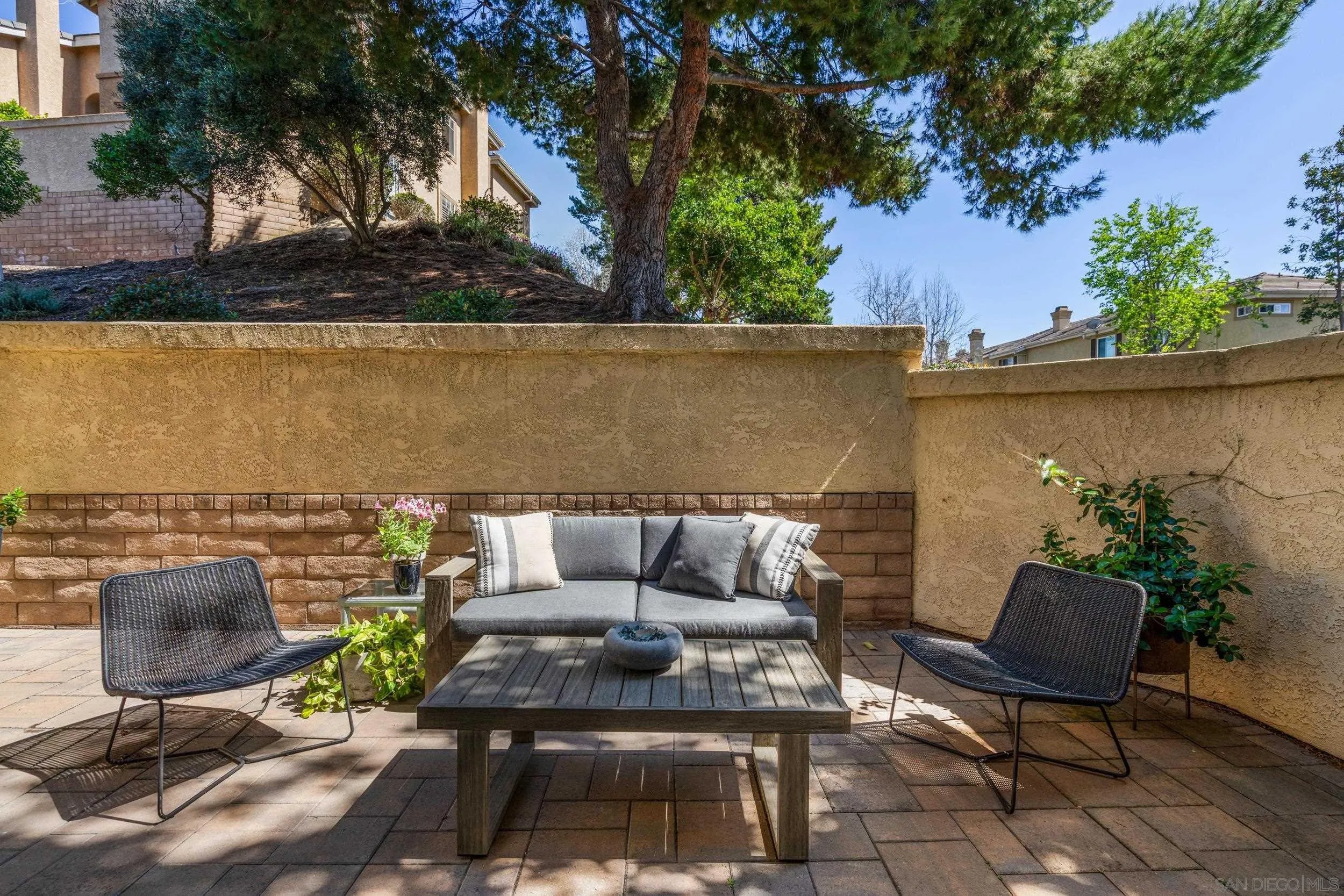 3696 Ruette De Ville