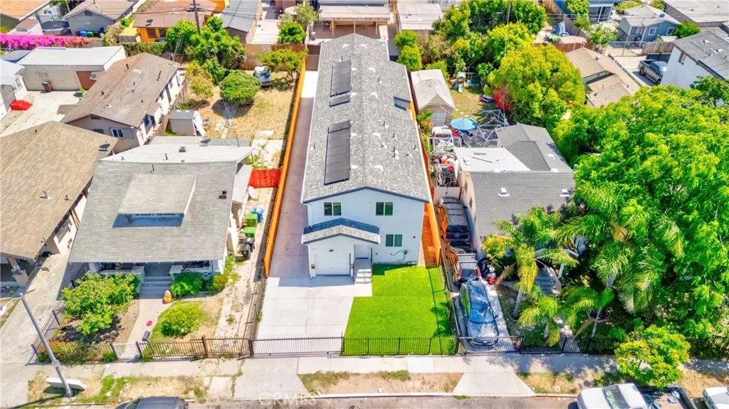 924 W 75th Street