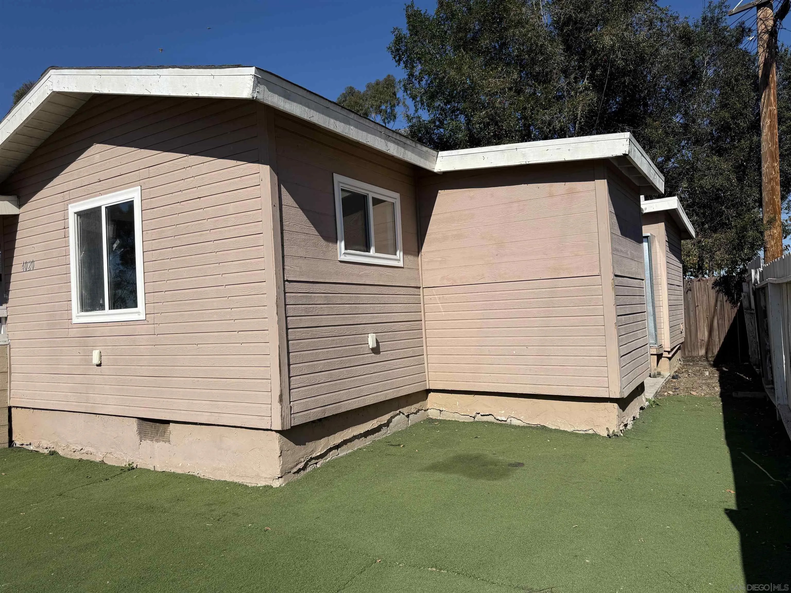 4020-22 Dwight Street