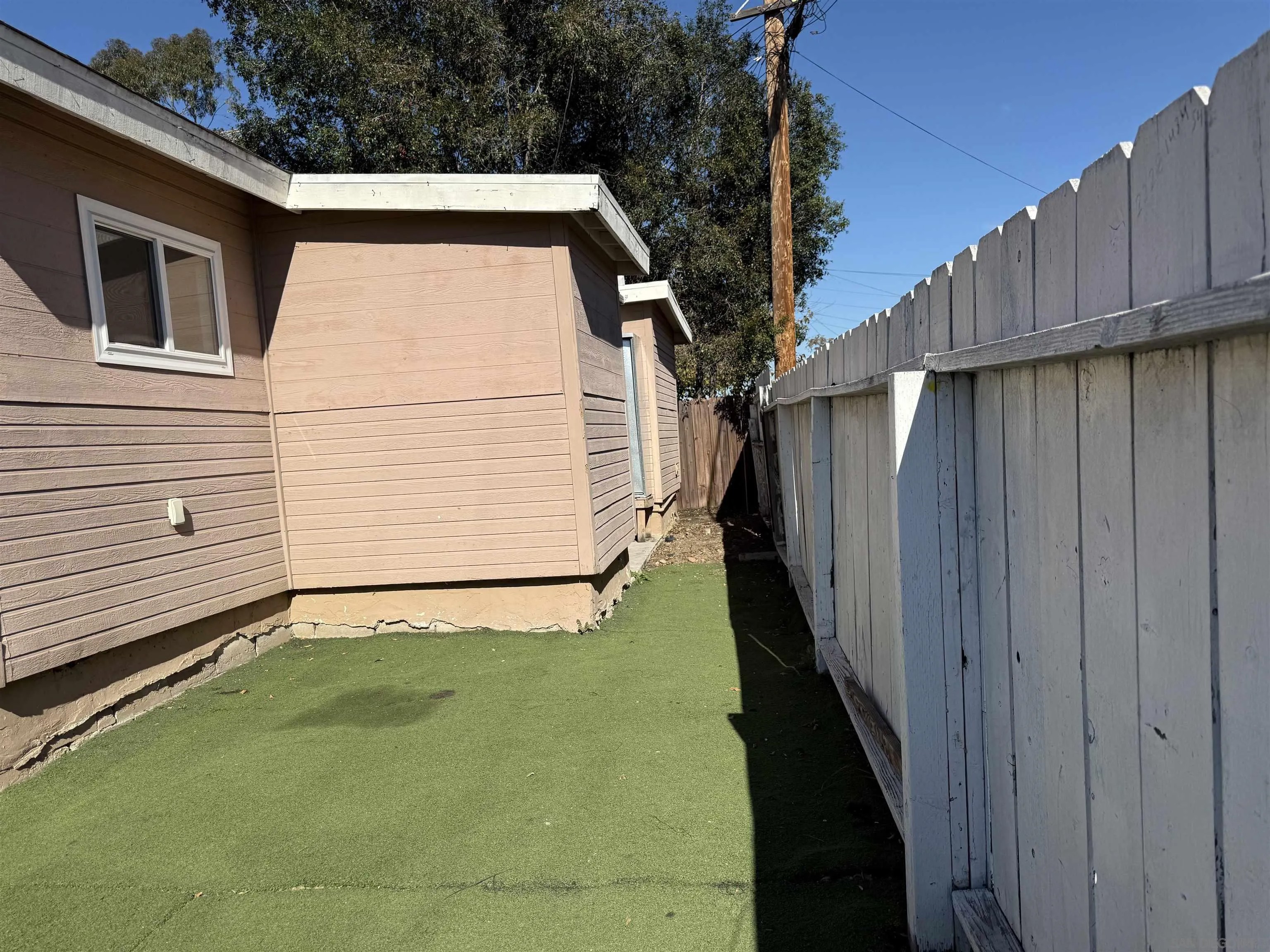 4020-22 Dwight Street