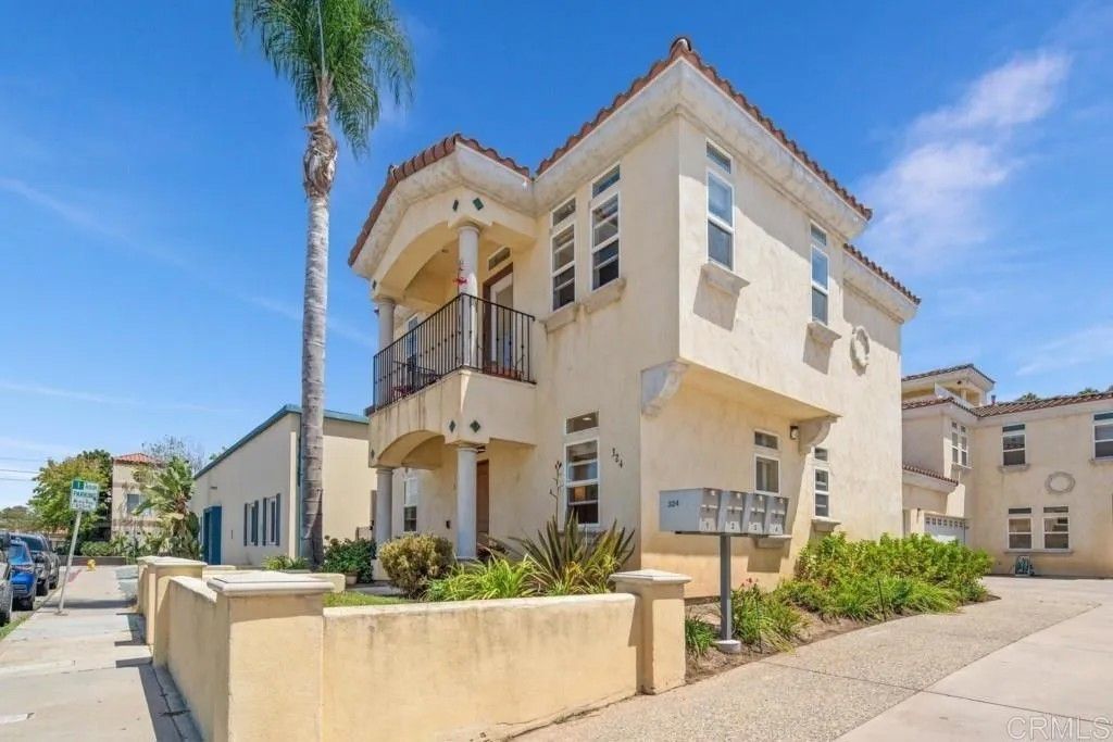 Photo of 324 Park Way #3, Chula Vista, CA 91910 (MLS # PTP2601454)