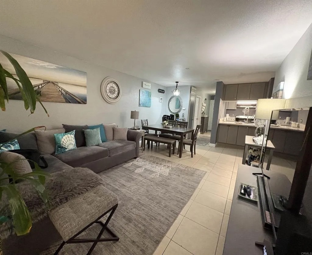 4041 Oakcrest Dr 108