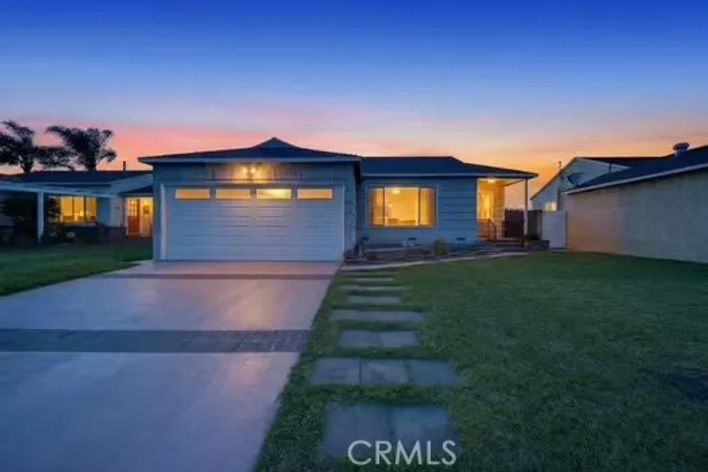 Photo of 5429 Verdura Ave, Lakewood, CA 90712 (MLS # PW26054216)