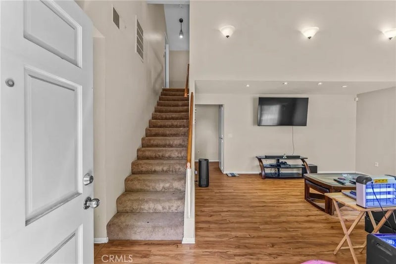 940 Torrey Pine