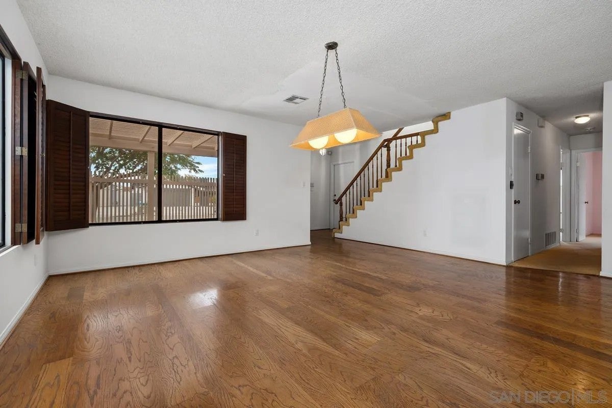 8646 Cetus Road