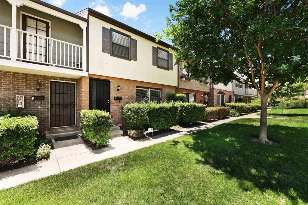 Photo of 11935 Royal Rd #E, El Cajon, CA 92021 (MLS # PTP2506424)