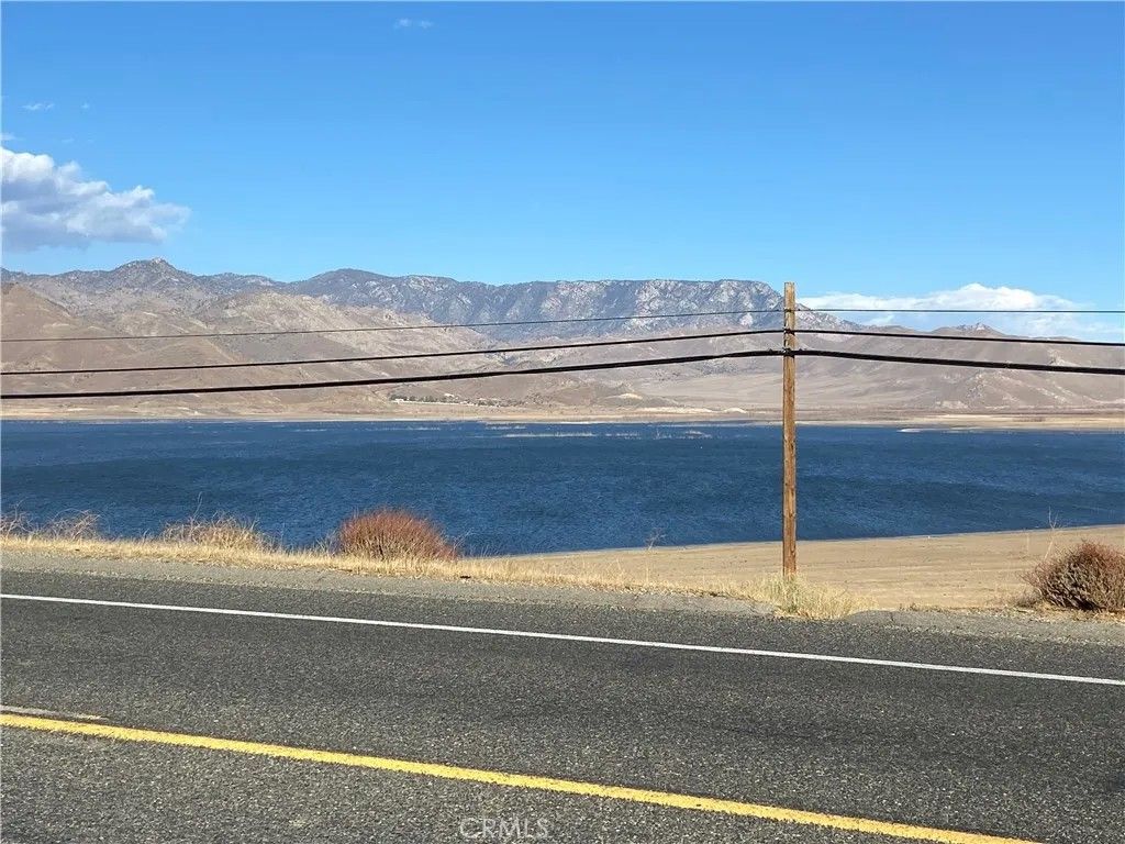 Photo of 0 Piute Hill Road, Lake Isabella, CA 93240 (MLS # CV26013443)