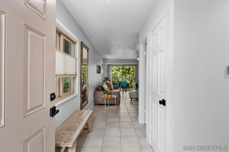 3152 Avenida Topanga