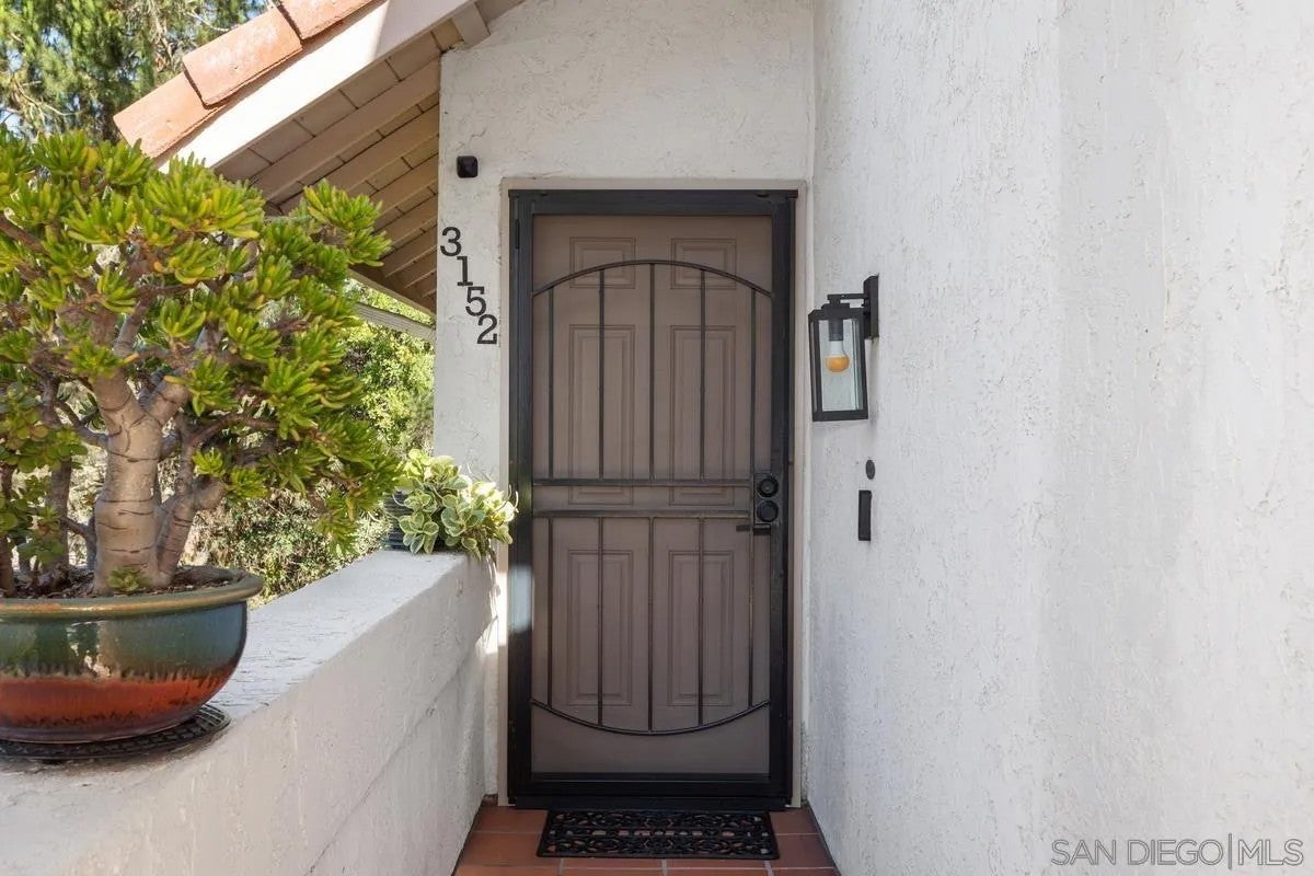 3152 Avenida Topanga