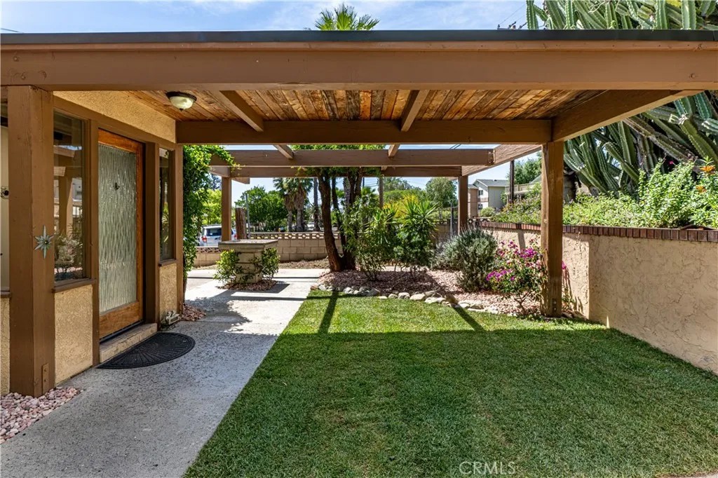 2480 Vista Drive