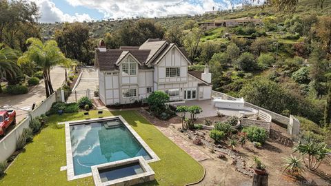 Photo of 13746 Paseo Bonita, Poway, CA 92064 (MLS # 260003911)