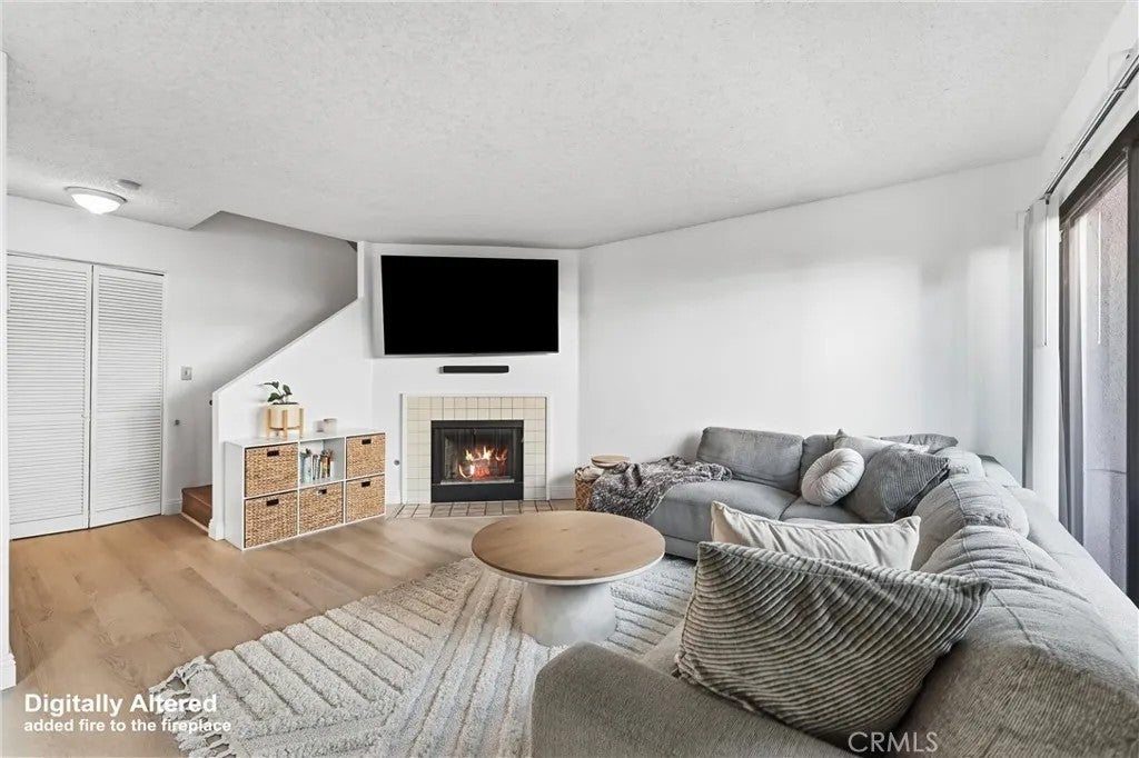 803 E Victoria 117