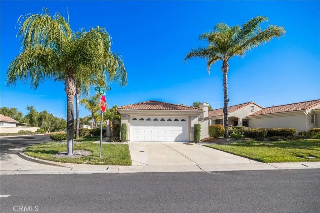 Photo of 40311 Via Ambiente, Murrieta, CA 92562 (MLS # SW26084297)