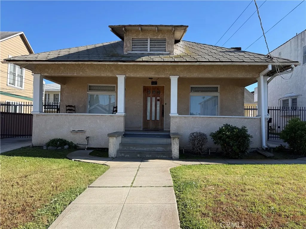 637 W 11th