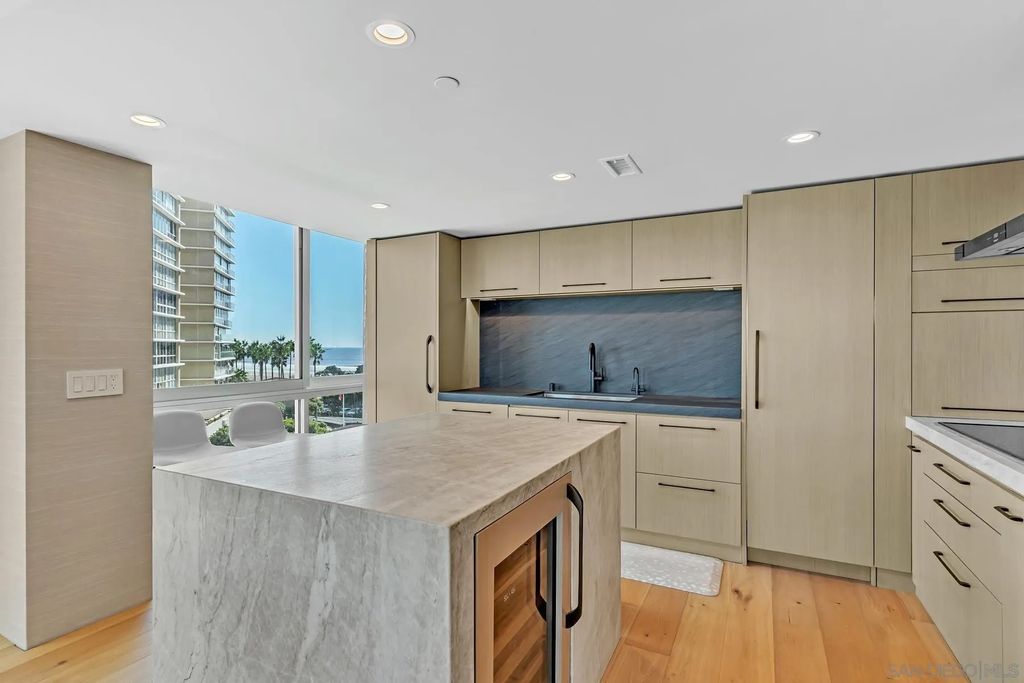 Photo of 1810 Avenida Del Mundo #403, Coronado, CA 92118 (MLS # 260002446)