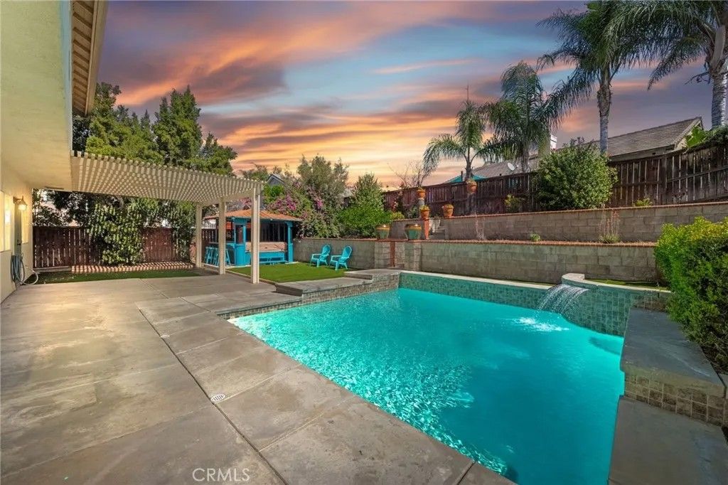 Photo of 39673 Montebello Way, Murrieta, CA 92563 (MLS # SW26064633)