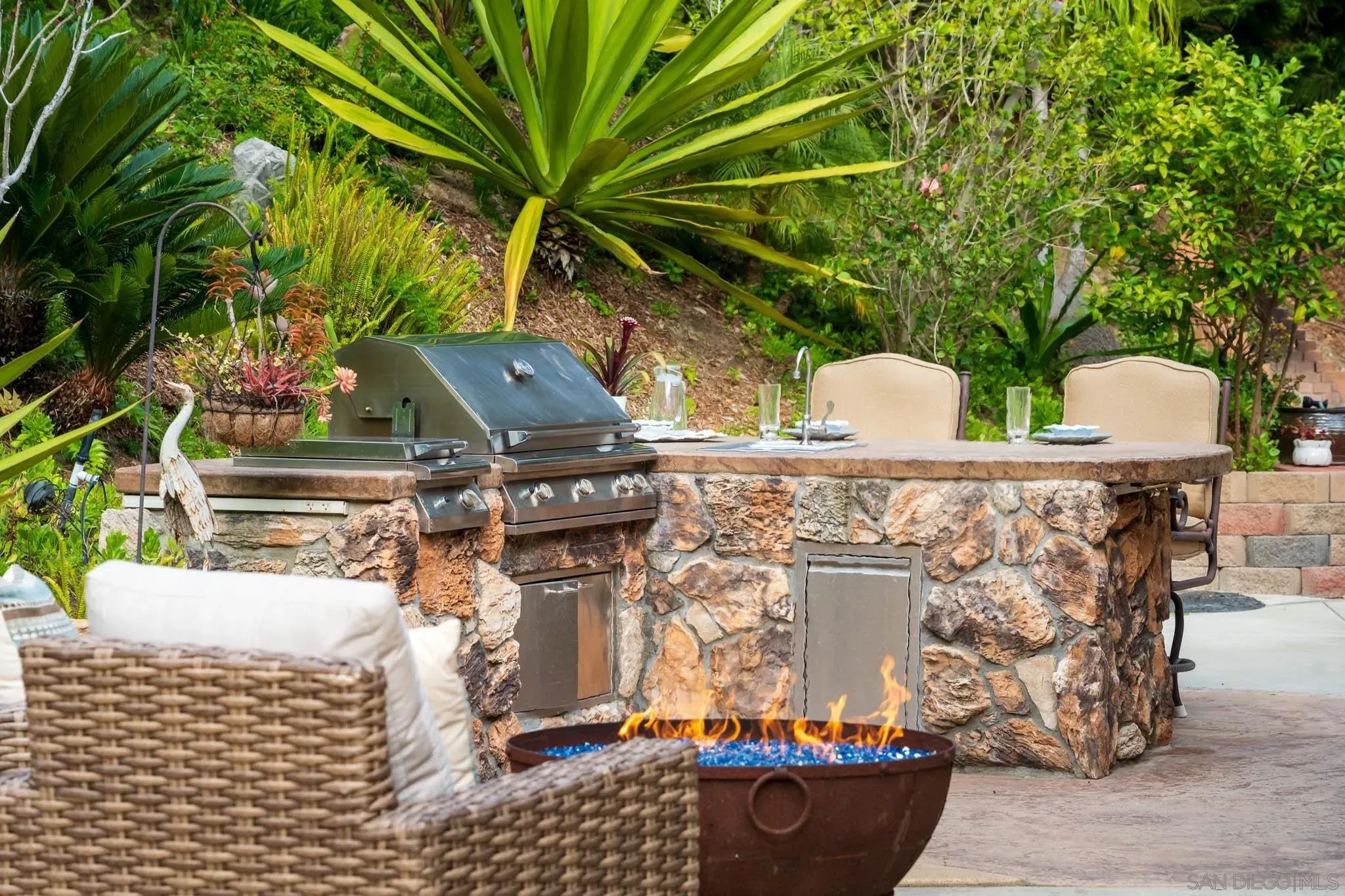 Cardiff, California 92007, United States, 4 Bedrooms Bedrooms, ,3 BathroomsBathrooms,Residential,Active,220514