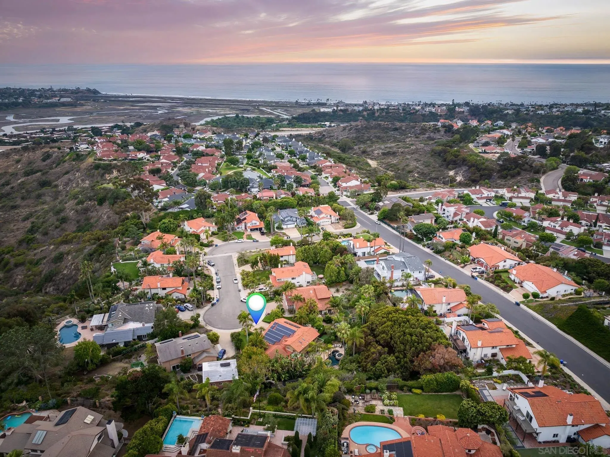 Cardiff, California 92007, United States, 4 Bedrooms Bedrooms, ,3 BathroomsBathrooms,Residential,Active,220514