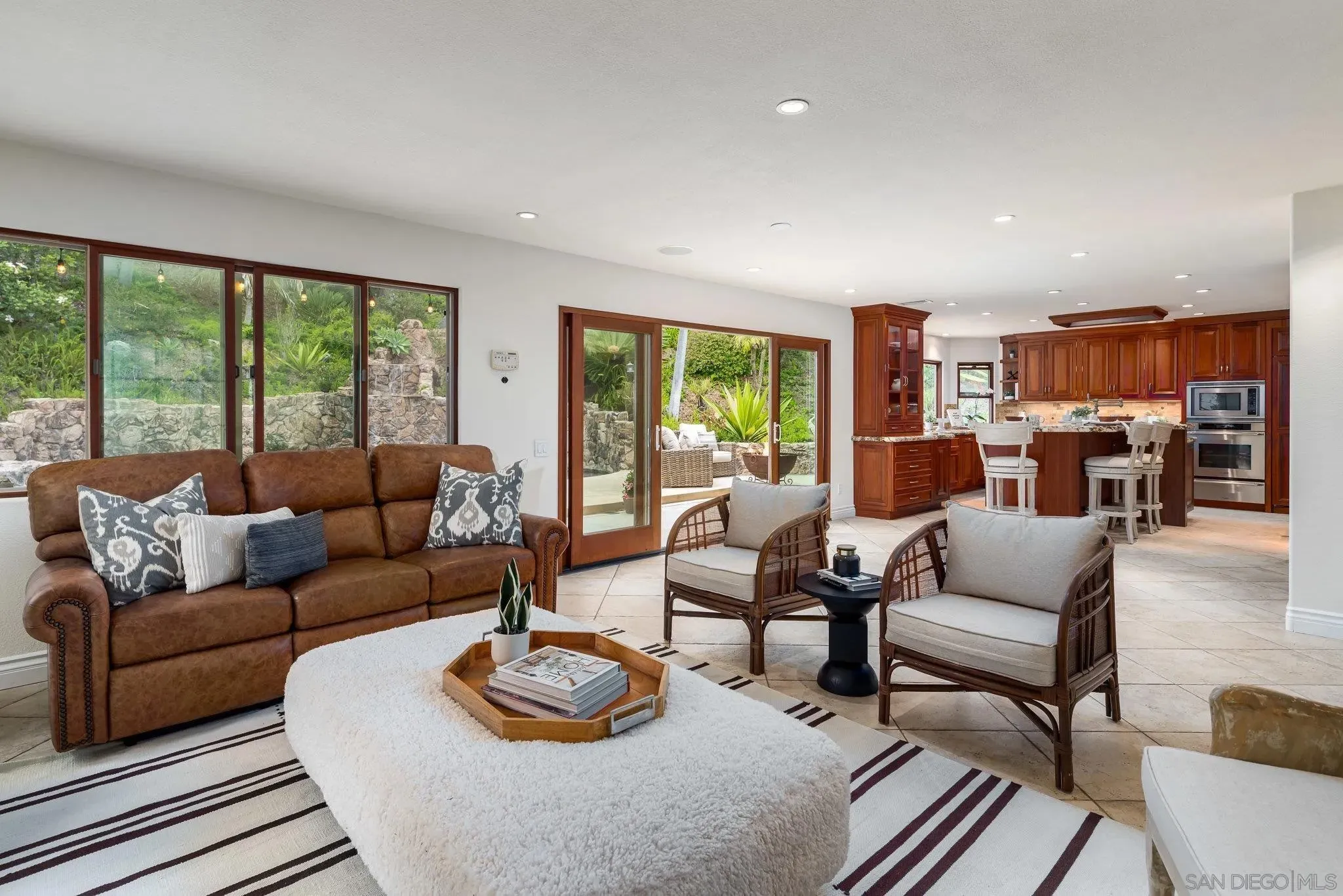 Cardiff, California 92007, United States, 4 Bedrooms Bedrooms, ,3 BathroomsBathrooms,Residential,Active,220514