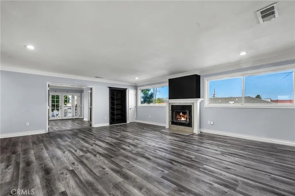 3938 W 119th Place