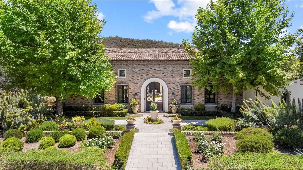 40 Echo Glen