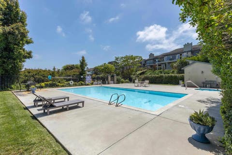Tiny photo for 6667 La Jolla Scenic Drive South DR, La Jolla, CA 92037 (MLS # 260015355)