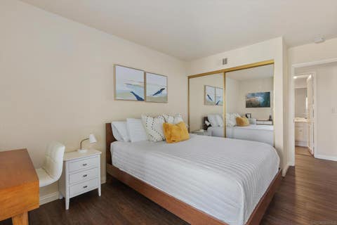 Tiny photo for 6667 La Jolla Scenic Drive South DR, La Jolla, CA 92037 (MLS # 260015355)